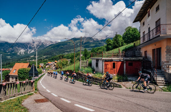 Team DSM | Giro d'Italia | Photo Credit: ZW Photography