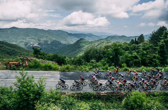 Team dsm-firmenich | Giro d'Italia Donne | Photo Credit: Tornanti CC